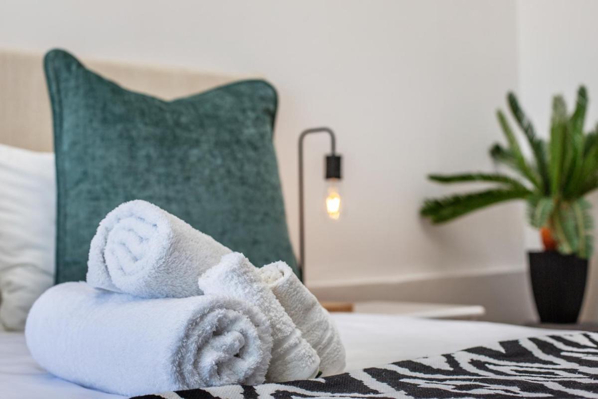 Far Horizons Camps Bay Hotel Kapstaden Eksteriør billede